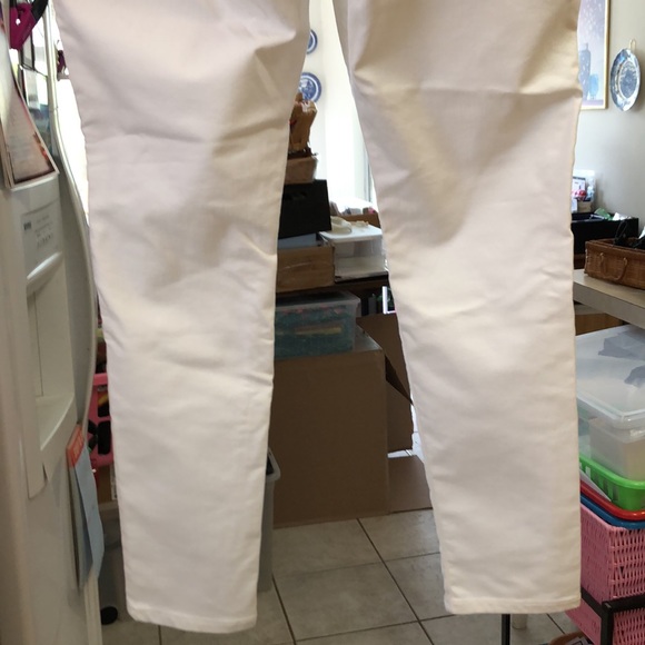 Old Navy Rockstar Mid Rise White Jeans ~Size 14 - Picture 6 of 15